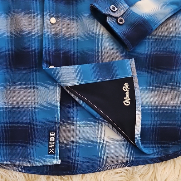 DIXXON Men's "California Roots" Casual Blue and White Plaid Shirt - Picture 4 of 5